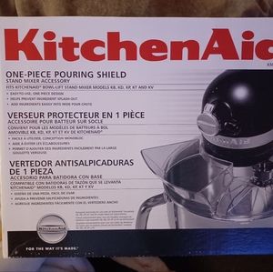 KitchenAide One-Piece Pouring Shield